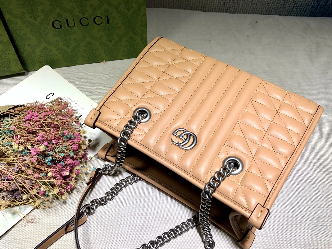 Gucci AAA Quality Shoulder Bags For Women Trendy 5358