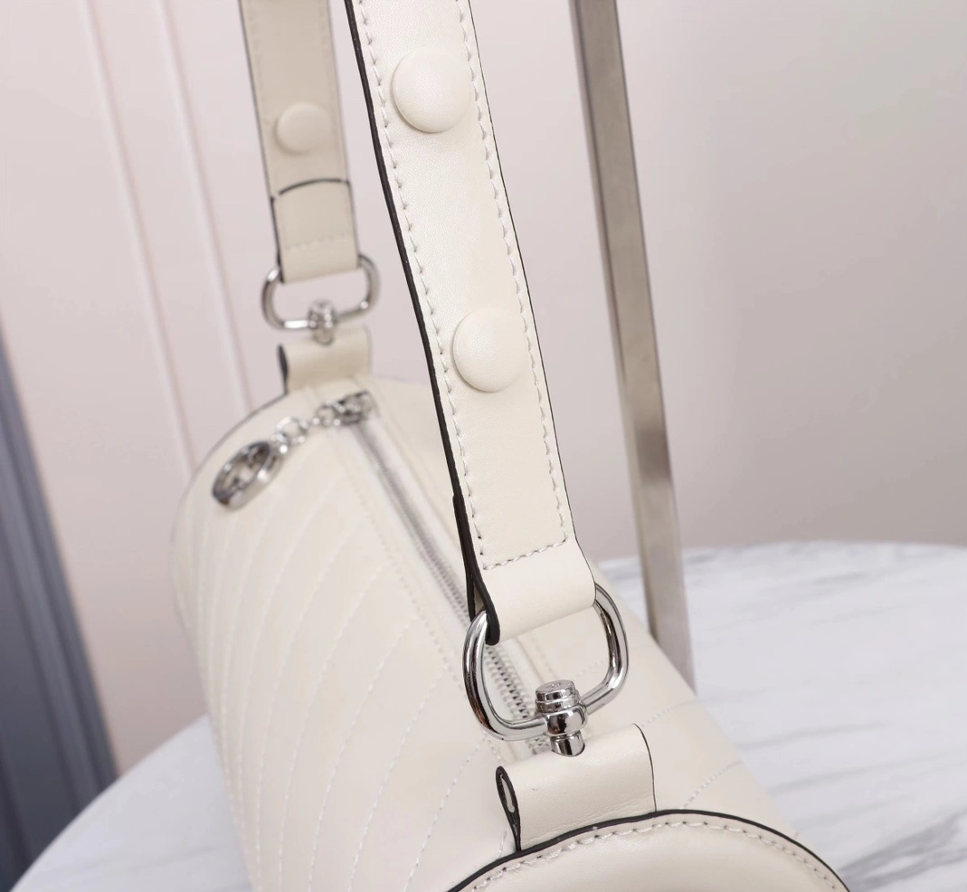 Gucci AAA Quality Shoulder Bags For Women Unique 3600