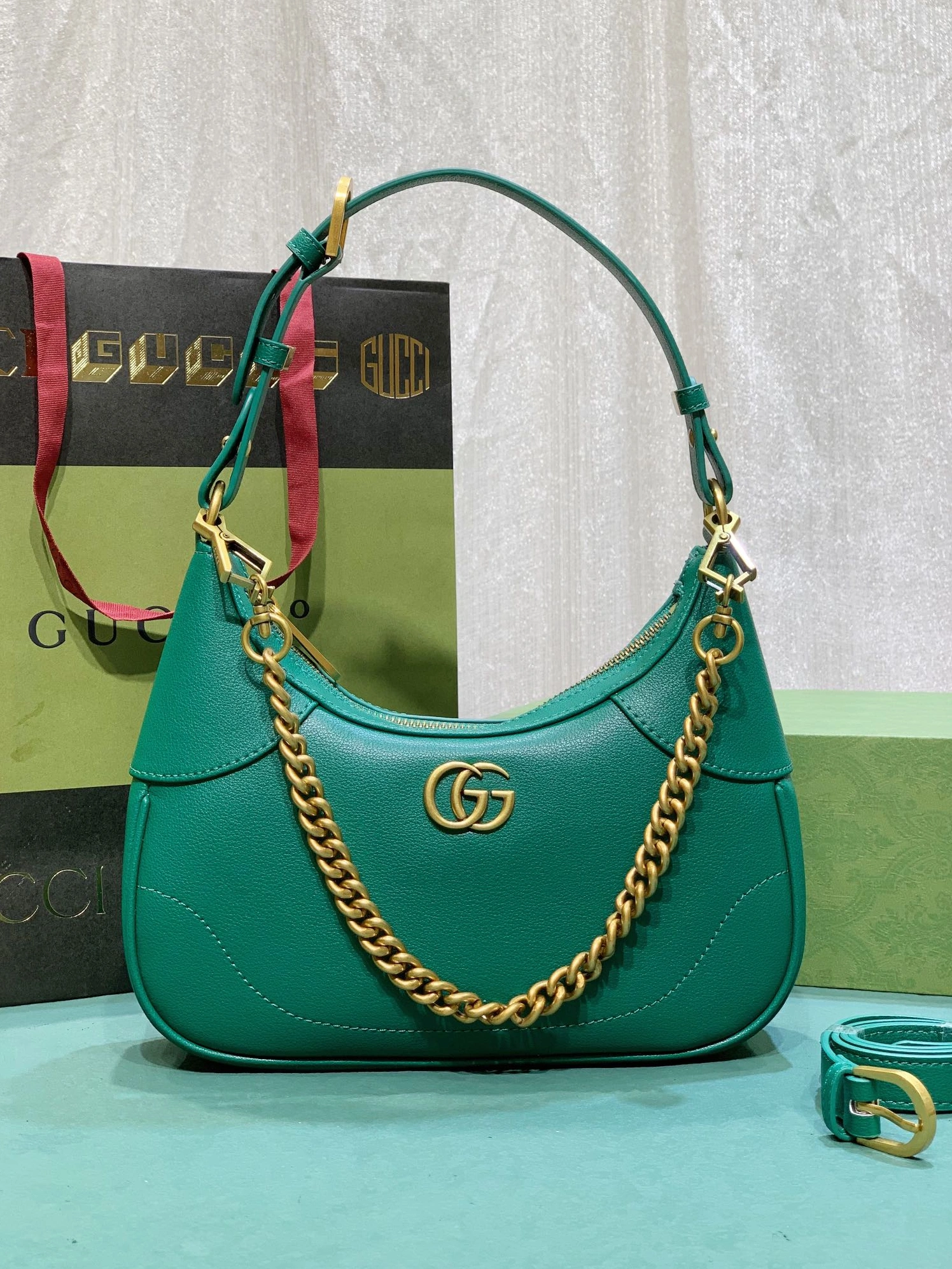 Gucci AAA Quality Shoulder Bags For Women Unique 6060