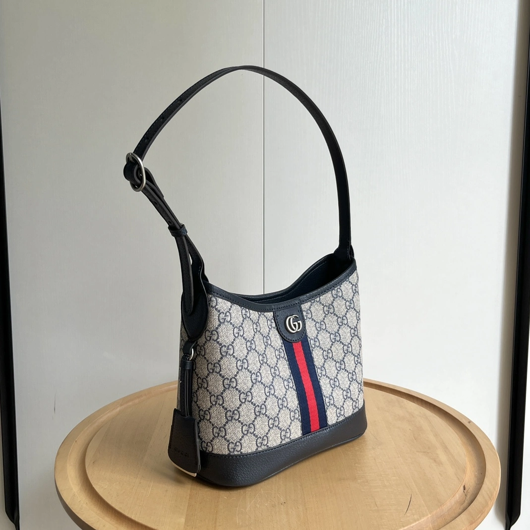 Gucci AAA Quality Shoulder Bags For Women Unique 7932