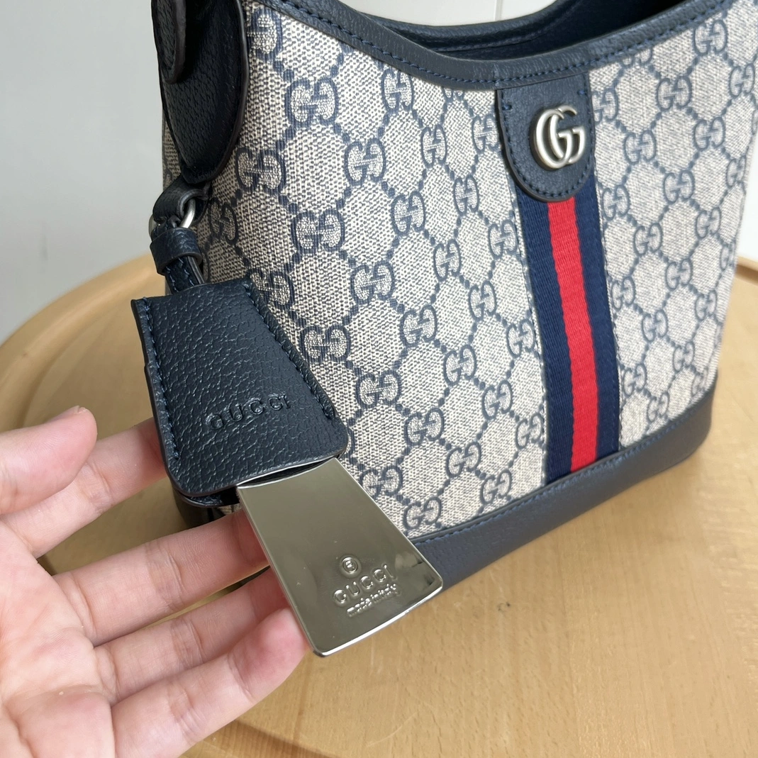 Gucci AAA Quality Shoulder Bags For Women Unique 7932