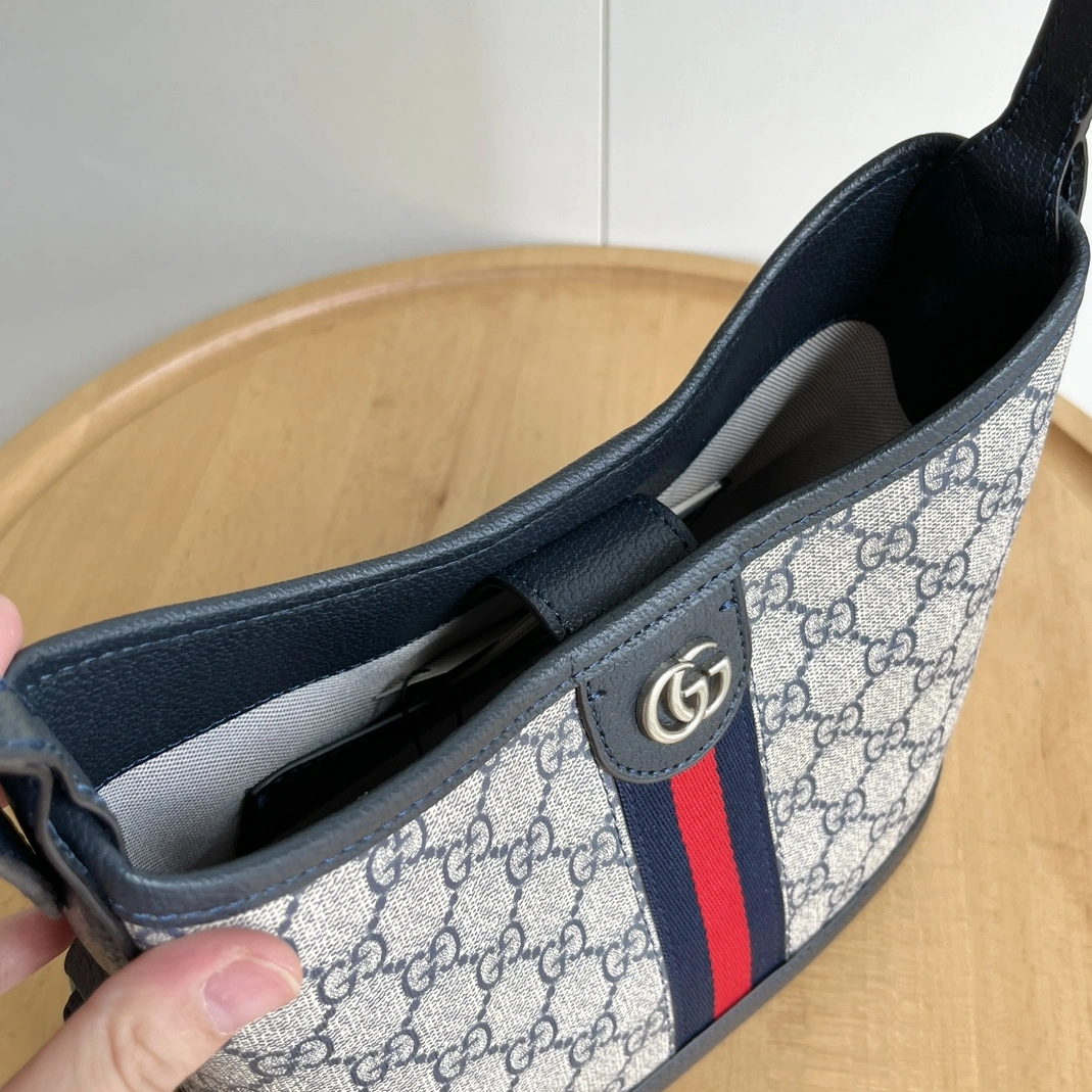 Gucci AAA Quality Shoulder Bags For Women Unique 7932