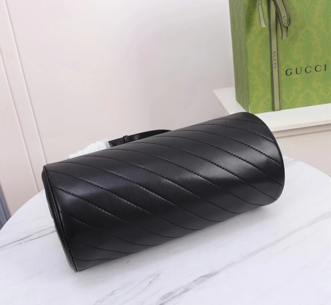 Gucci AAA Quality Shoulder Bags For Women Unique 9012