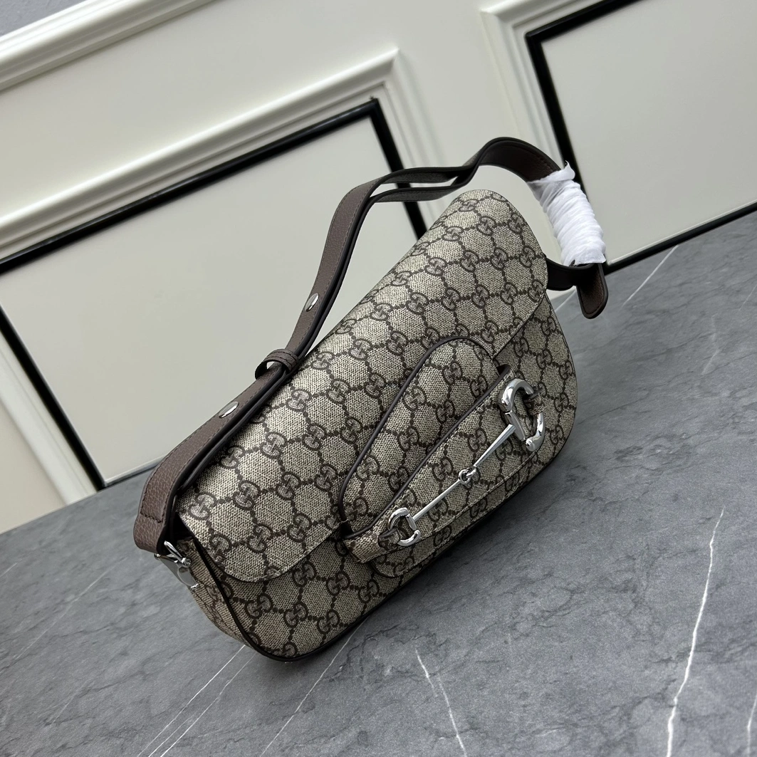 Gucci AAA Quality Shoulder Bags For Women Vibrant 6346