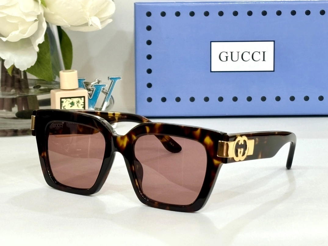 Gucci AAA Quality Sunglasses AllSeason 8796