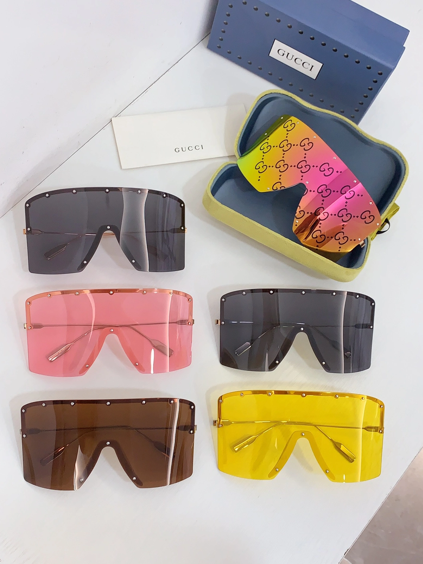 Gucci AAA Quality Sunglasses Bold 744