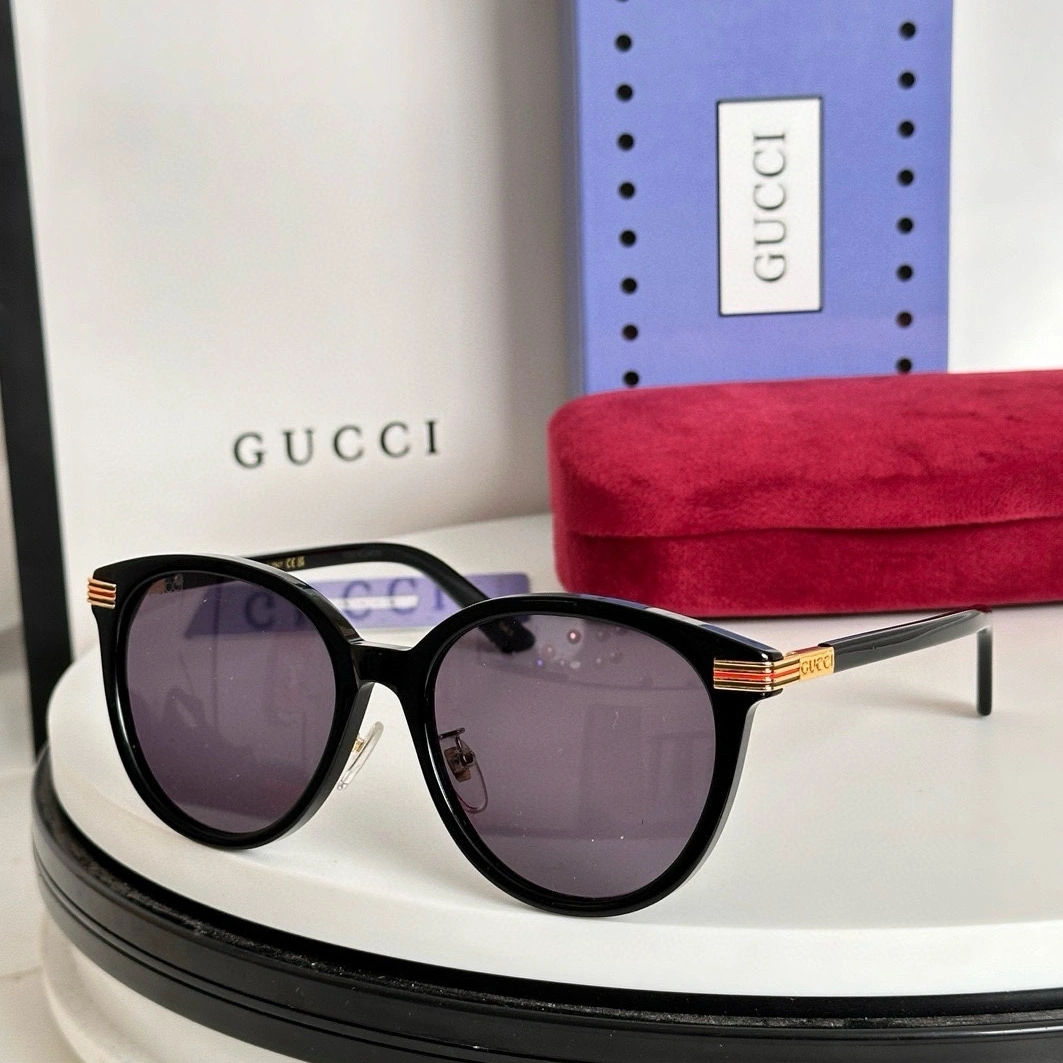 Gucci AAA Quality Sunglasses Cozy 1852