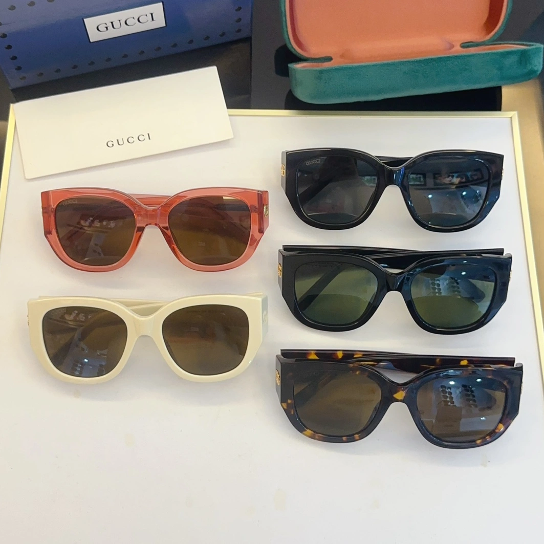 Gucci AAA Quality Sunglasses Cozy 3061