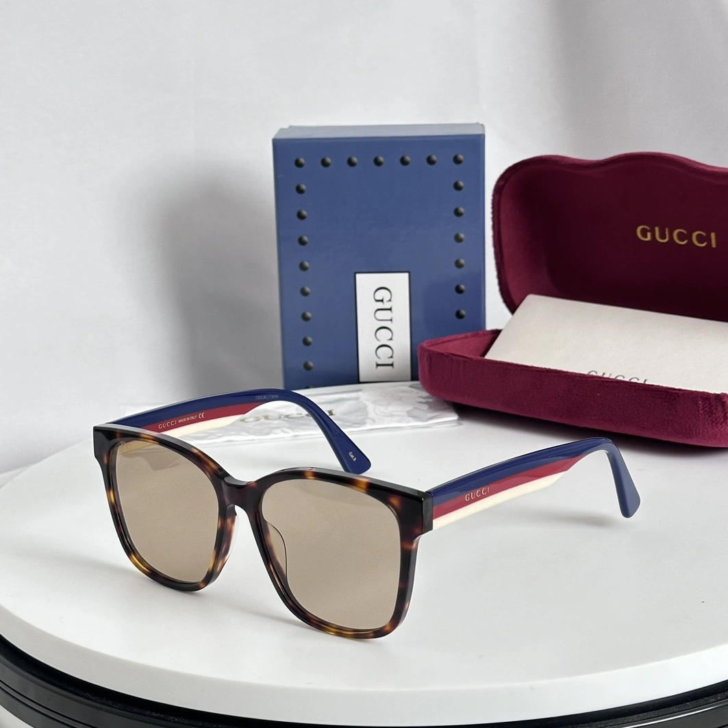 Gucci AAA Quality Sunglasses Durable 2666