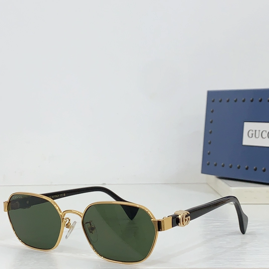Gucci AAA Quality Sunglasses Durable 5555