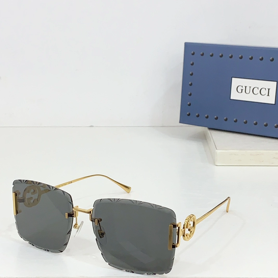 Gucci AAA Quality Sunglasses EyeCatching 3658
