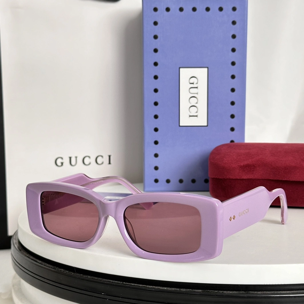Gucci AAA Quality Sunglasses Fashionable 7905
