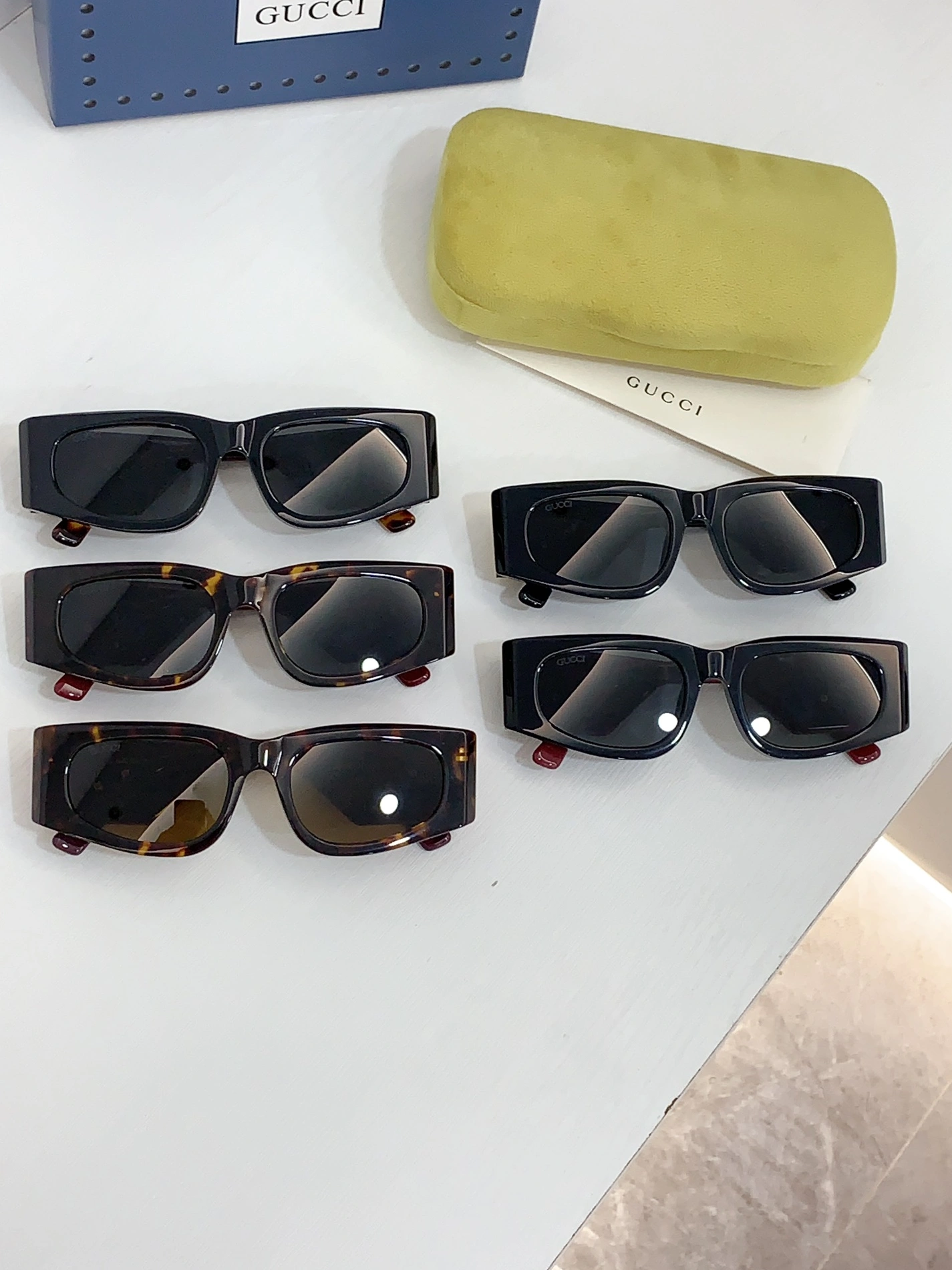 Gucci AAA Quality Sunglasses Flexible 3018