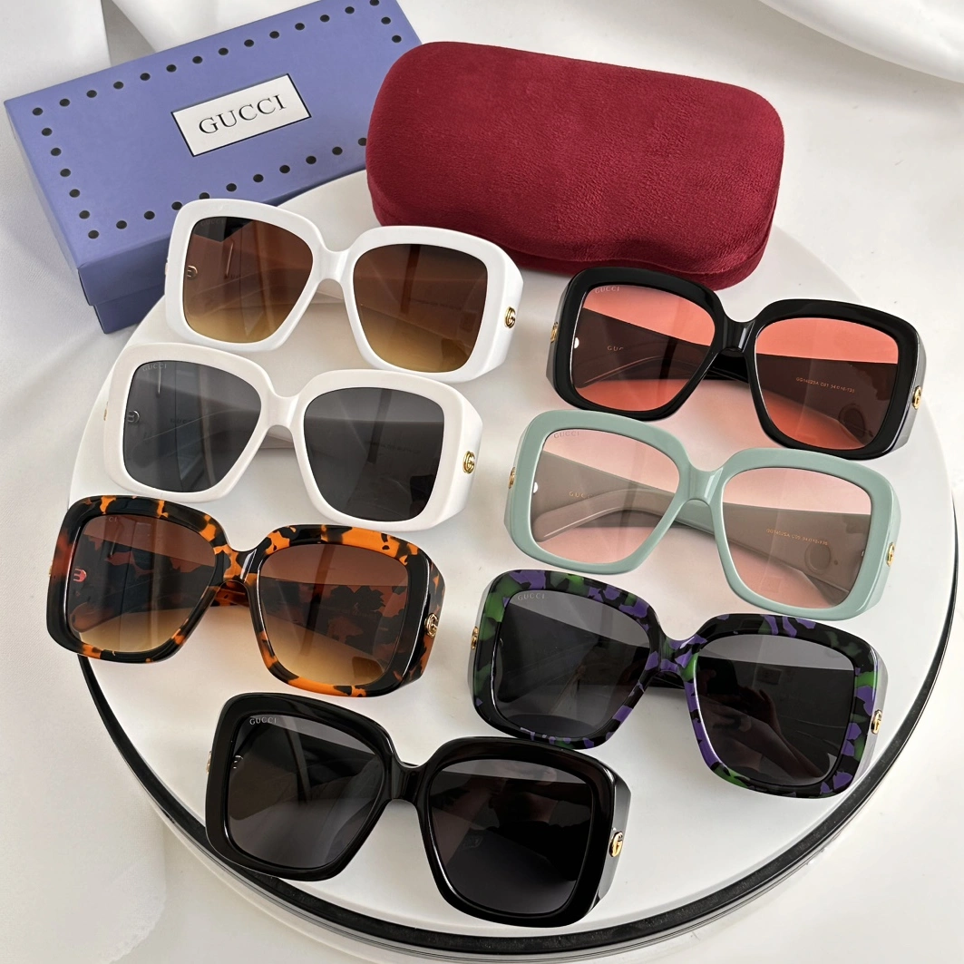 Gucci AAA Quality Sunglasses Minimalist 3095