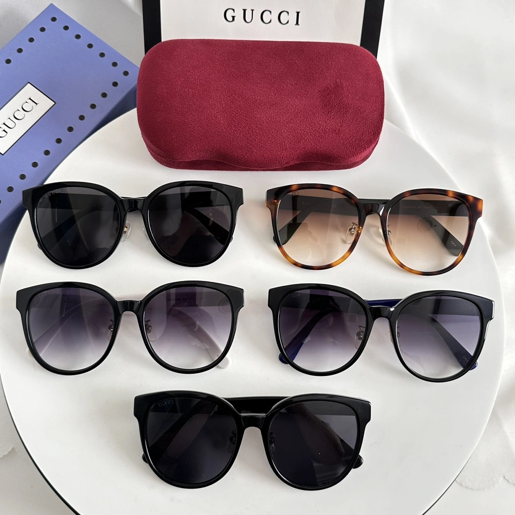 Gucci AAA Quality Sunglasses Modern 6339