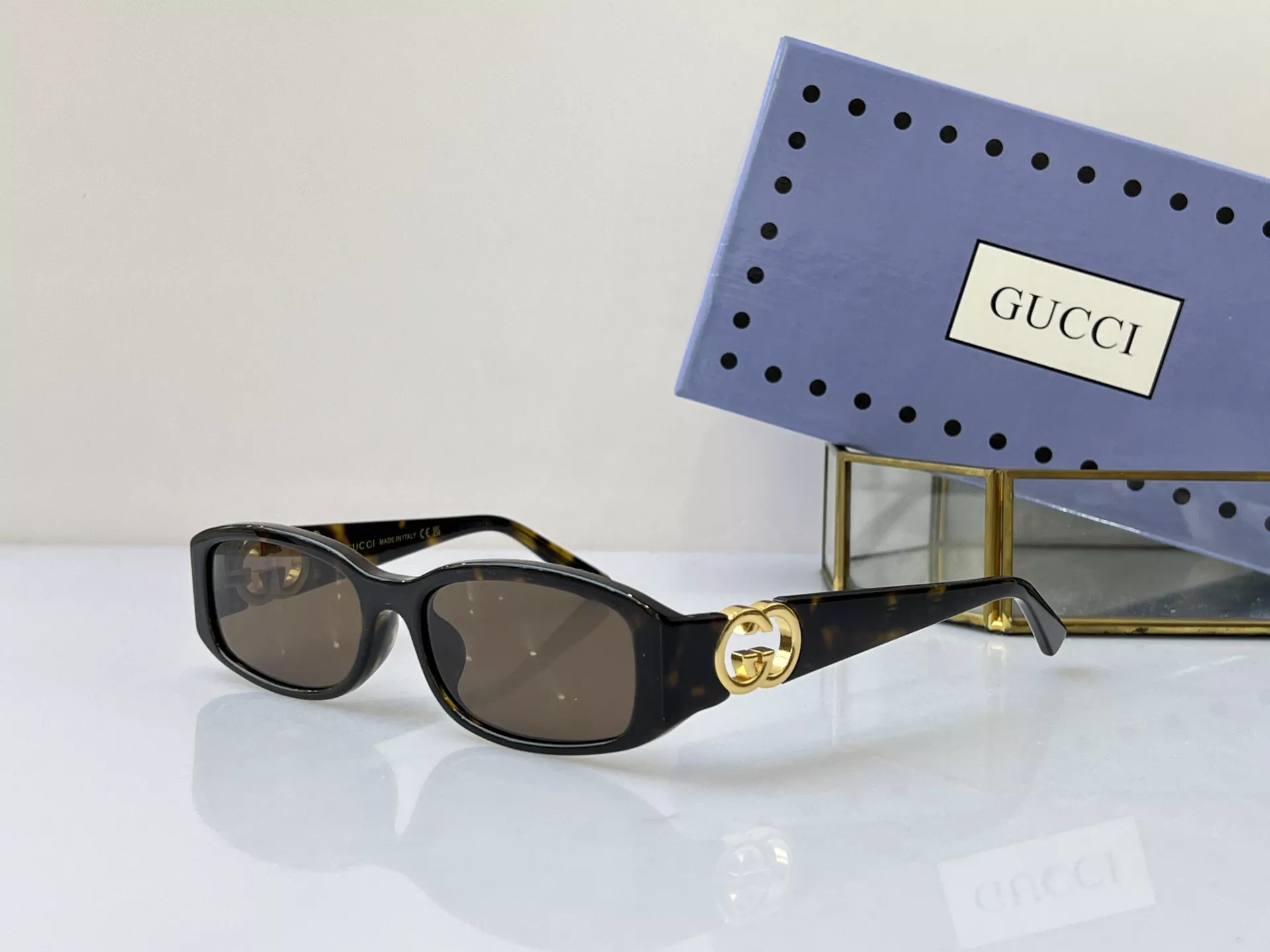 Gucci AAA Quality Sunglasses ModernLook 1907