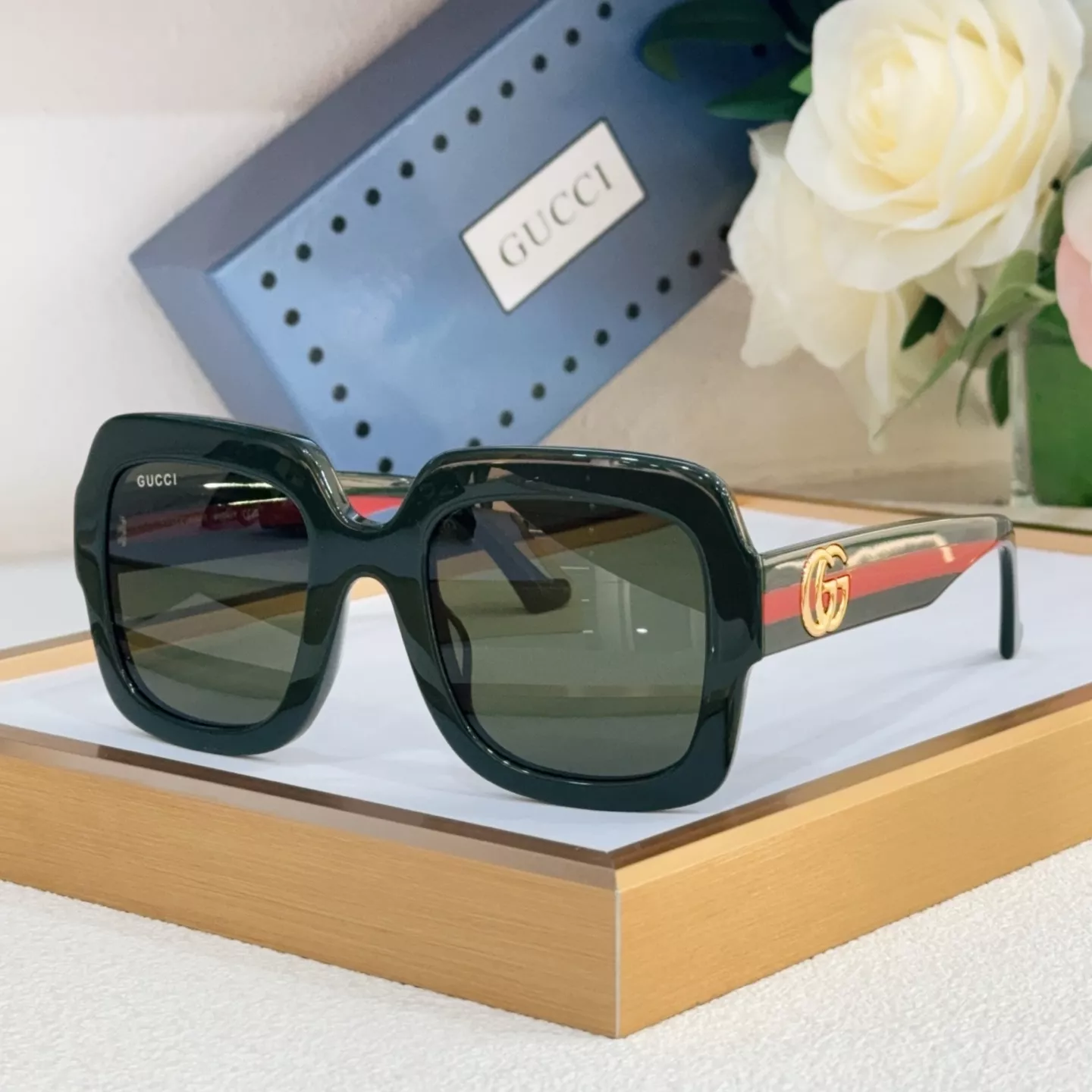 Gucci AAA Quality Sunglasses Popular 2210