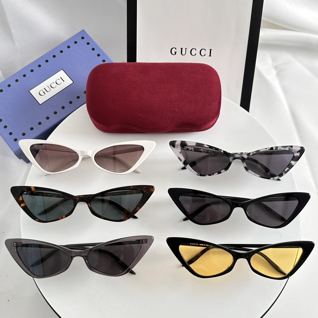 Gucci AAA Quality Sunglasses Practical 148