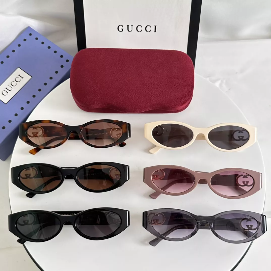 Gucci AAA Quality Sunglasses Practical 489