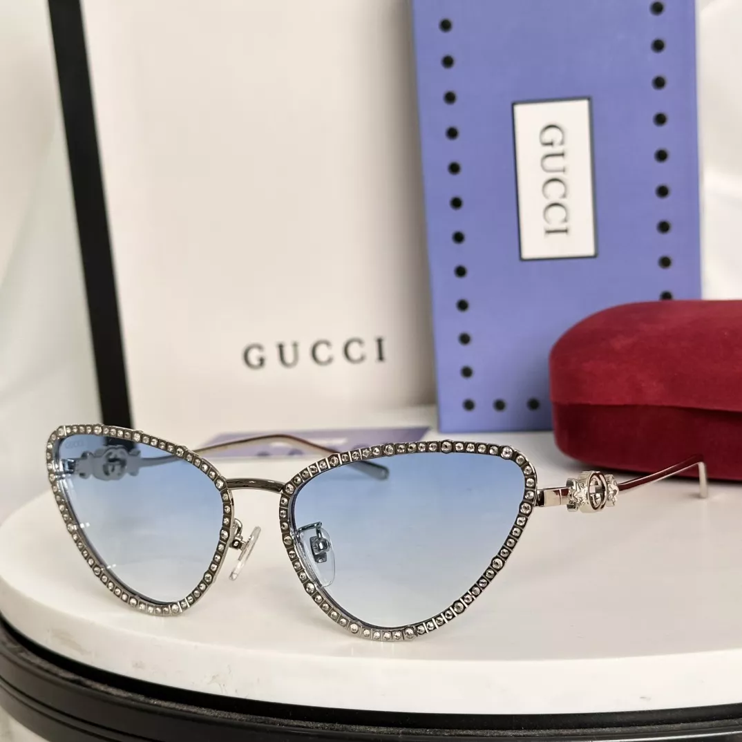 Gucci AAA Quality Sunglasses Resilient 7584
