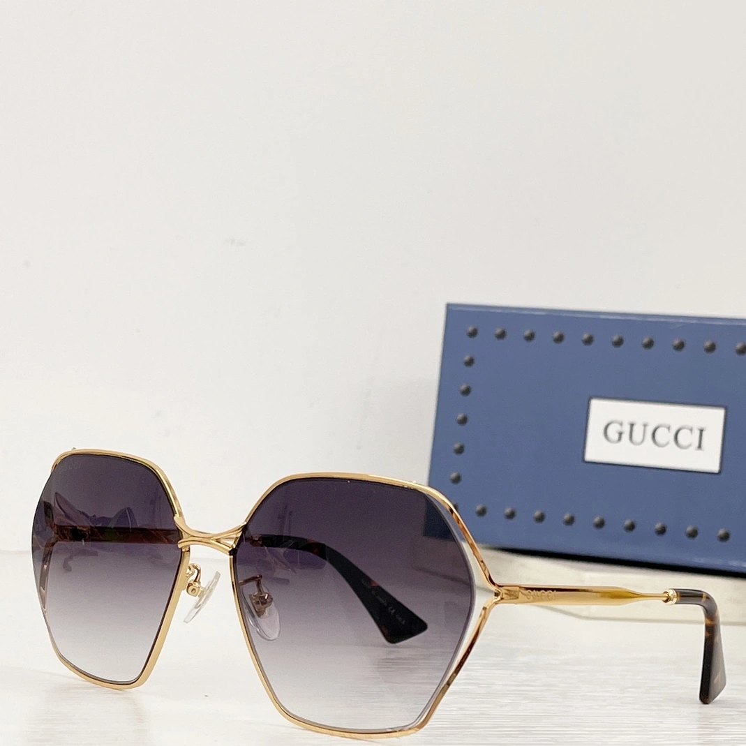 Gucci AAA Quality Sunglasses Resilient 9588
