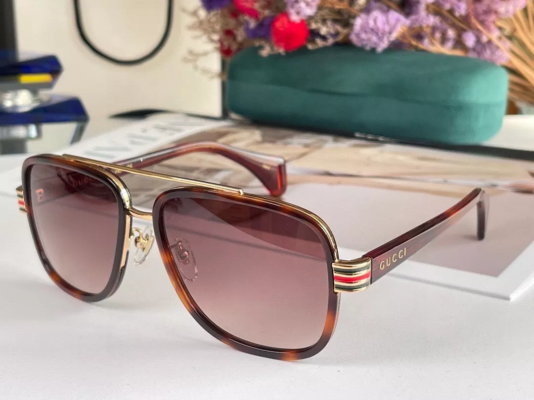 Gucci AAA Quality Sunglasses SmartChoice 9022