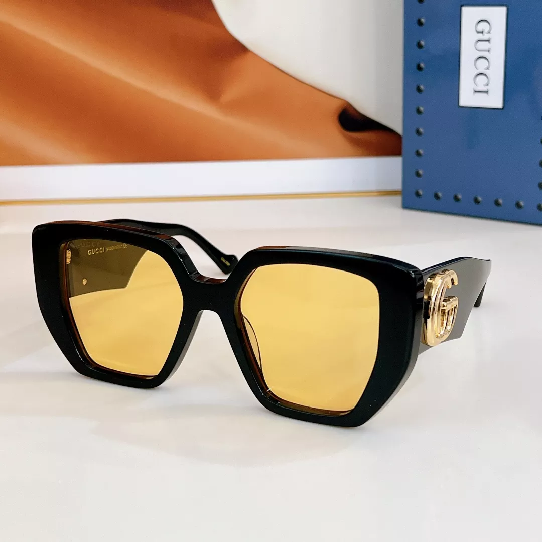 Gucci AAA Quality Sunglasses Soft 6394
