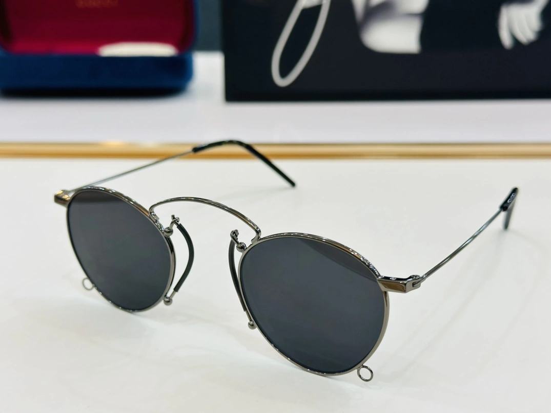 Gucci AAA Quality Sunglasses Sophisticated 311