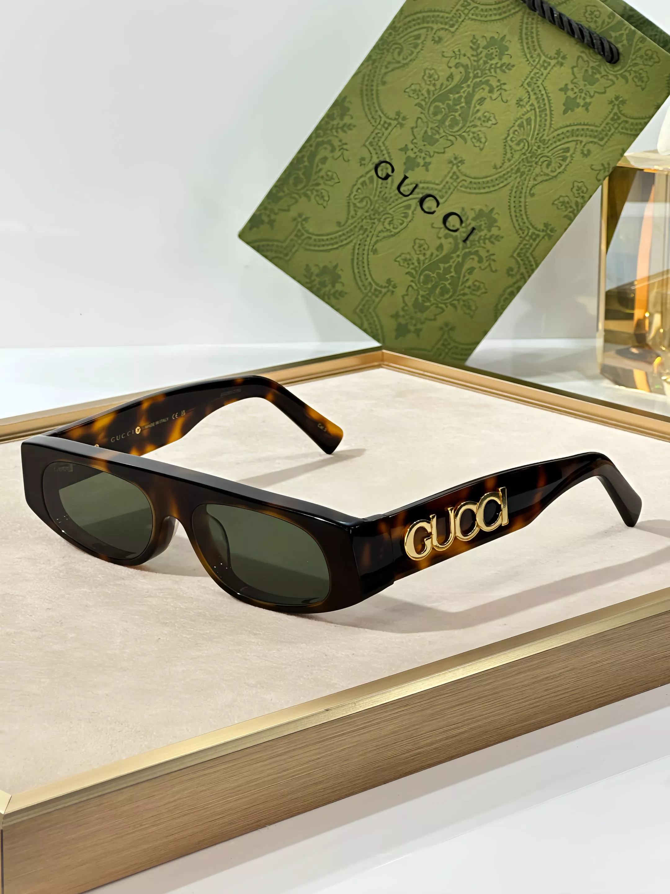 Gucci AAA Quality Sunglasses StreetReady 3994