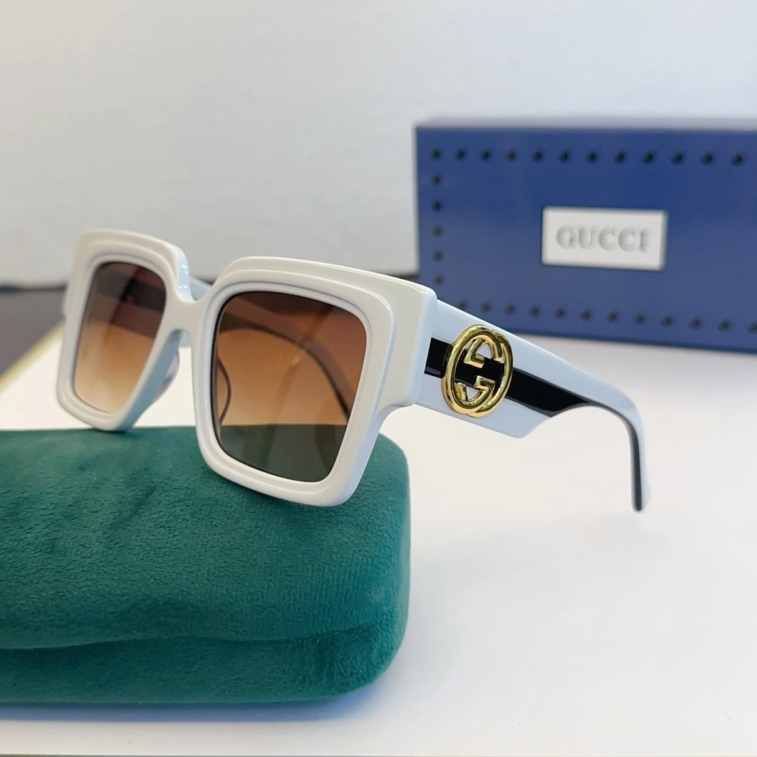 Gucci AAA Quality Sunglasses Timeless 4389