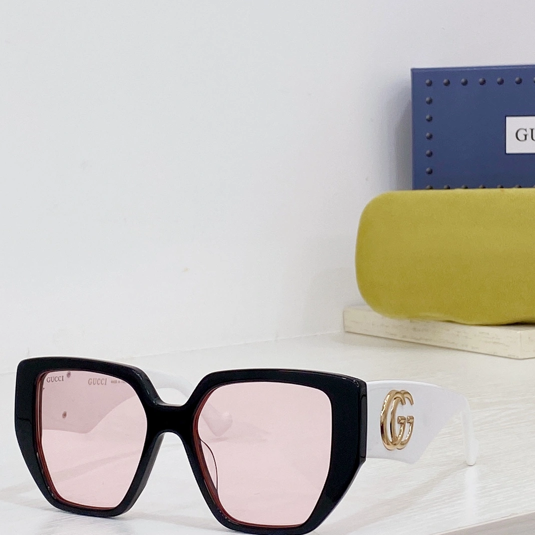 Gucci AAA Quality Sunglasses Trendsetting 6583