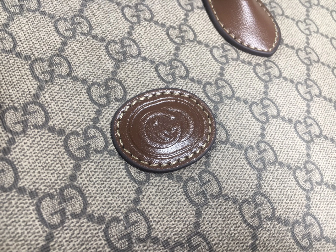Gucci AAA Quality Tote-Handbags For Unisex Breathable 6137