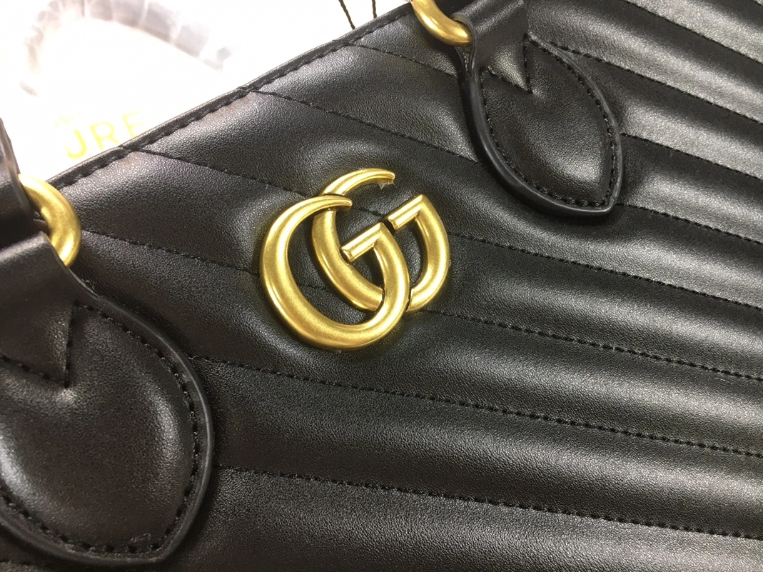 Gucci AAA Quality Tote-Handbags For Women Sleek 3588