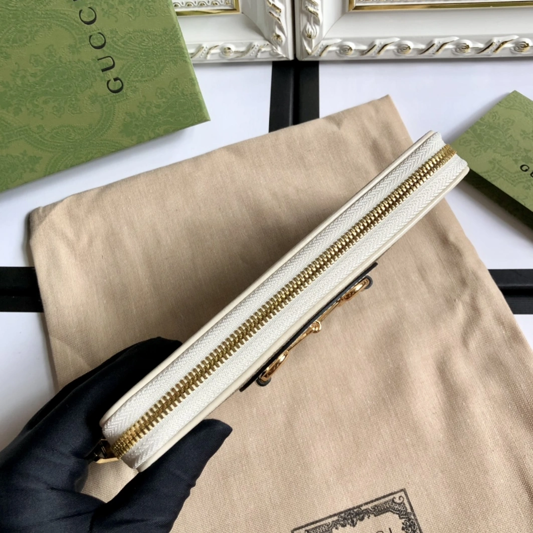 Gucci AAA Quality Wallets Breathable 7898