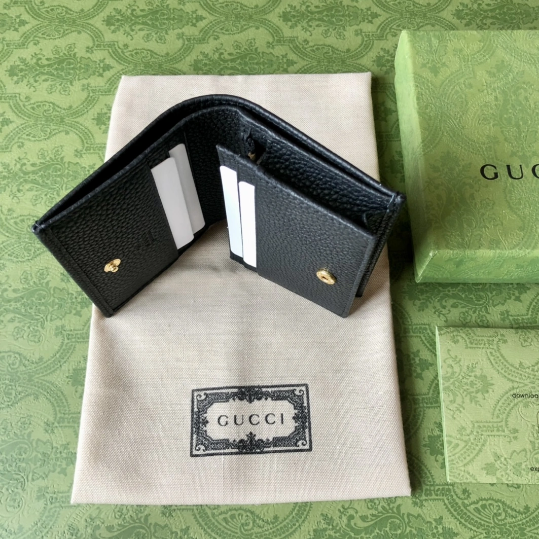 Gucci AAA Quality Wallets Classic 1179