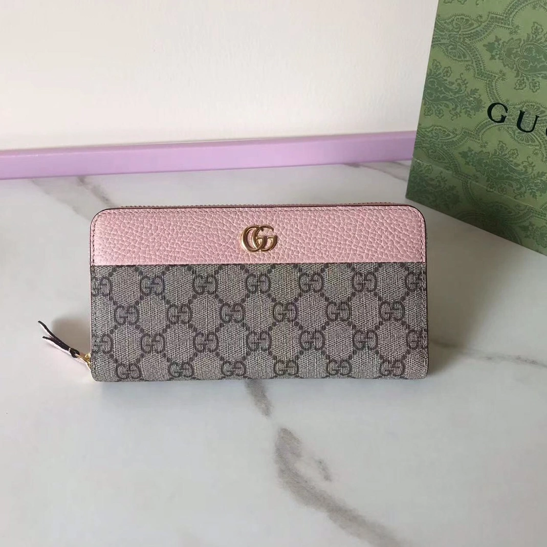 Gucci AAA Quality Wallets EyeCatching 1282