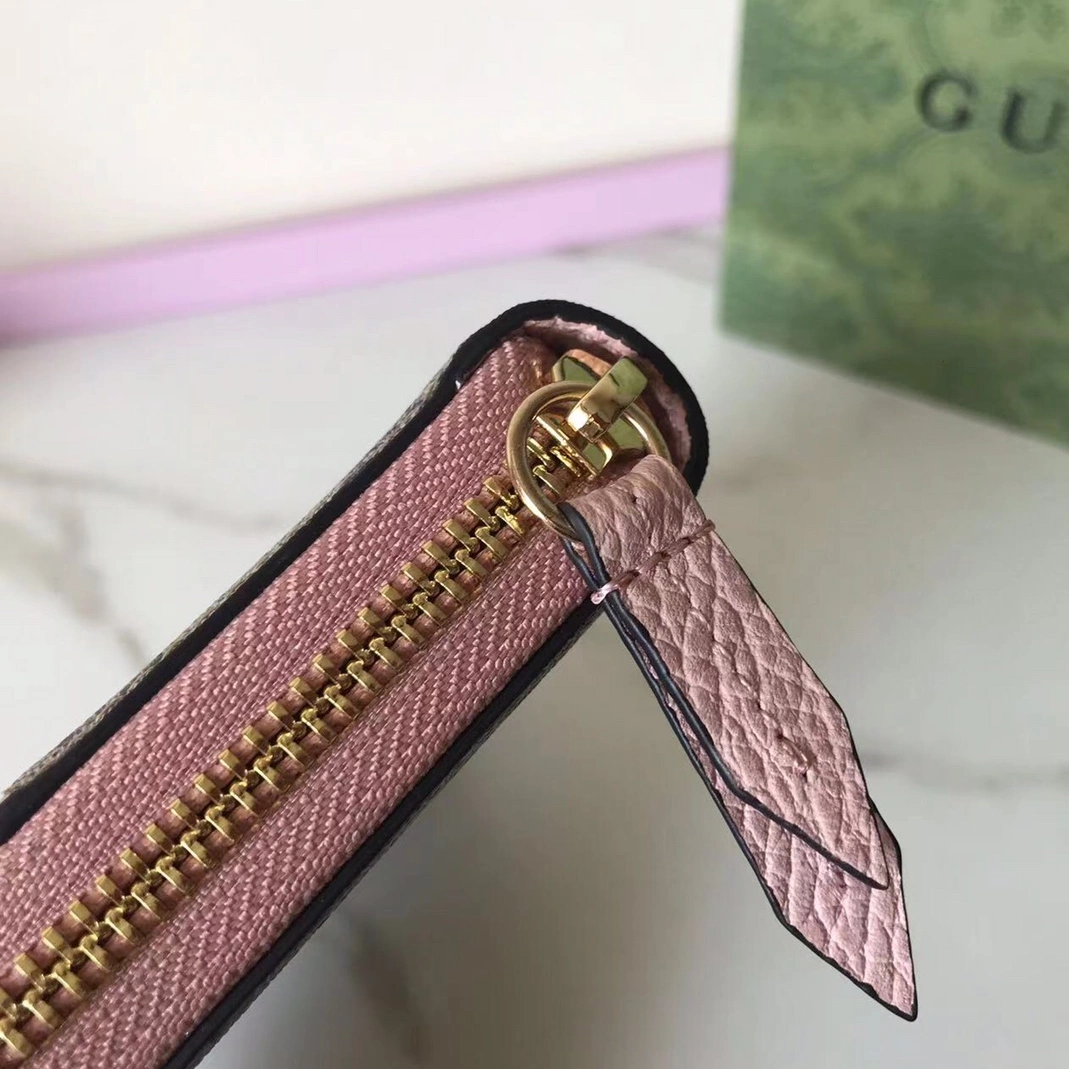 Gucci AAA Quality Wallets EyeCatching 1282