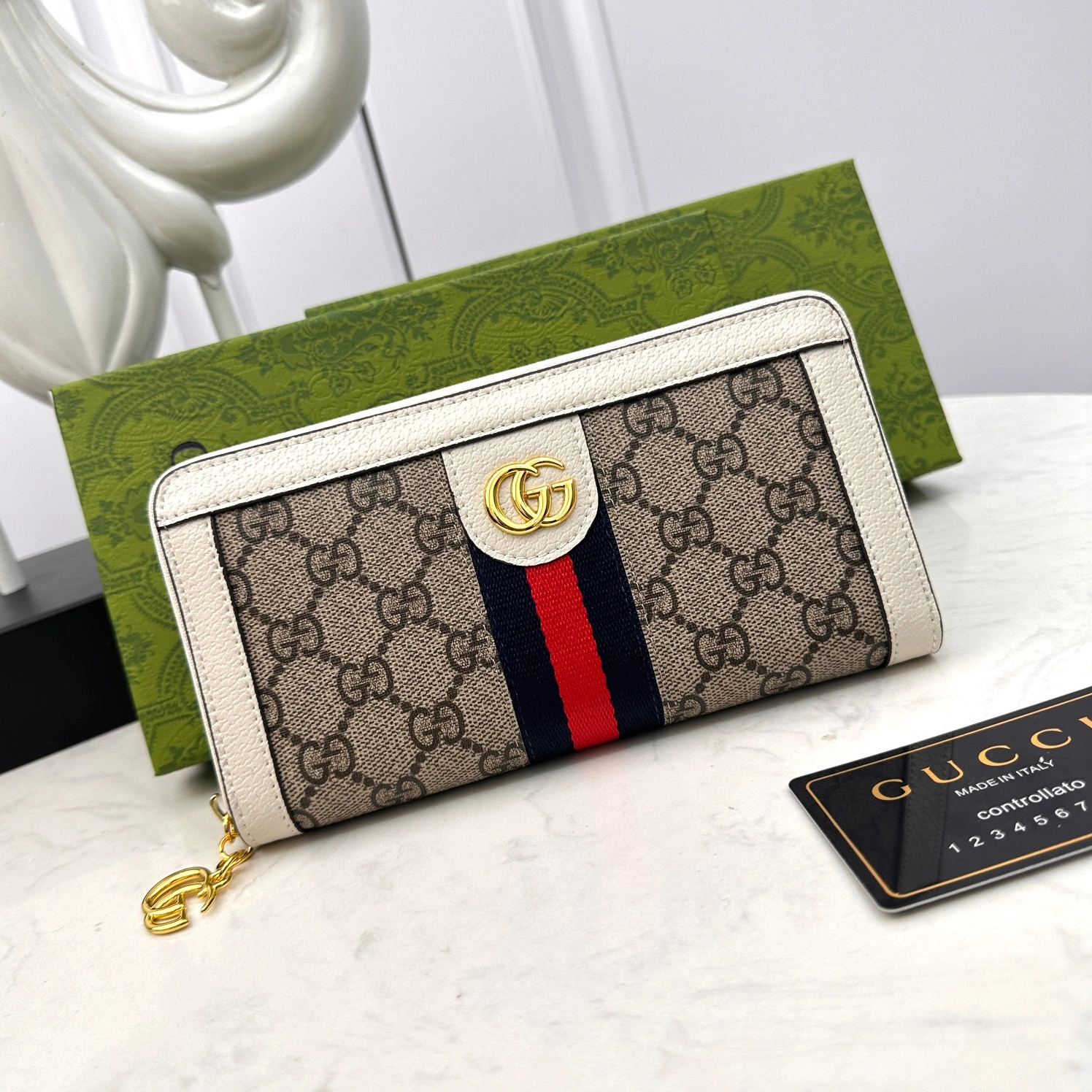 Gucci AAA Quality Wallets For Unisex Classic 5817