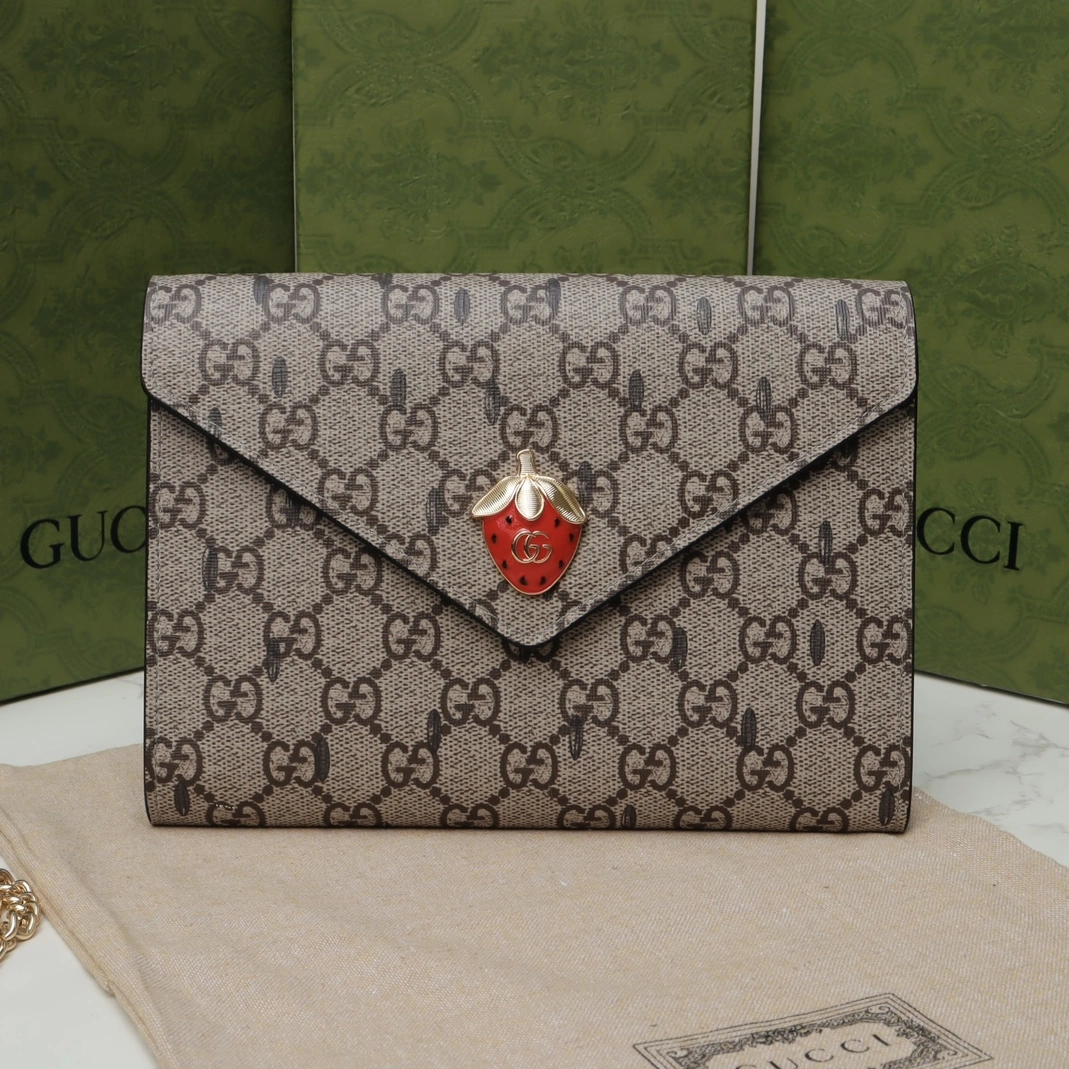 Gucci AAA Quality Wallets For Women GoAnywhere 2942