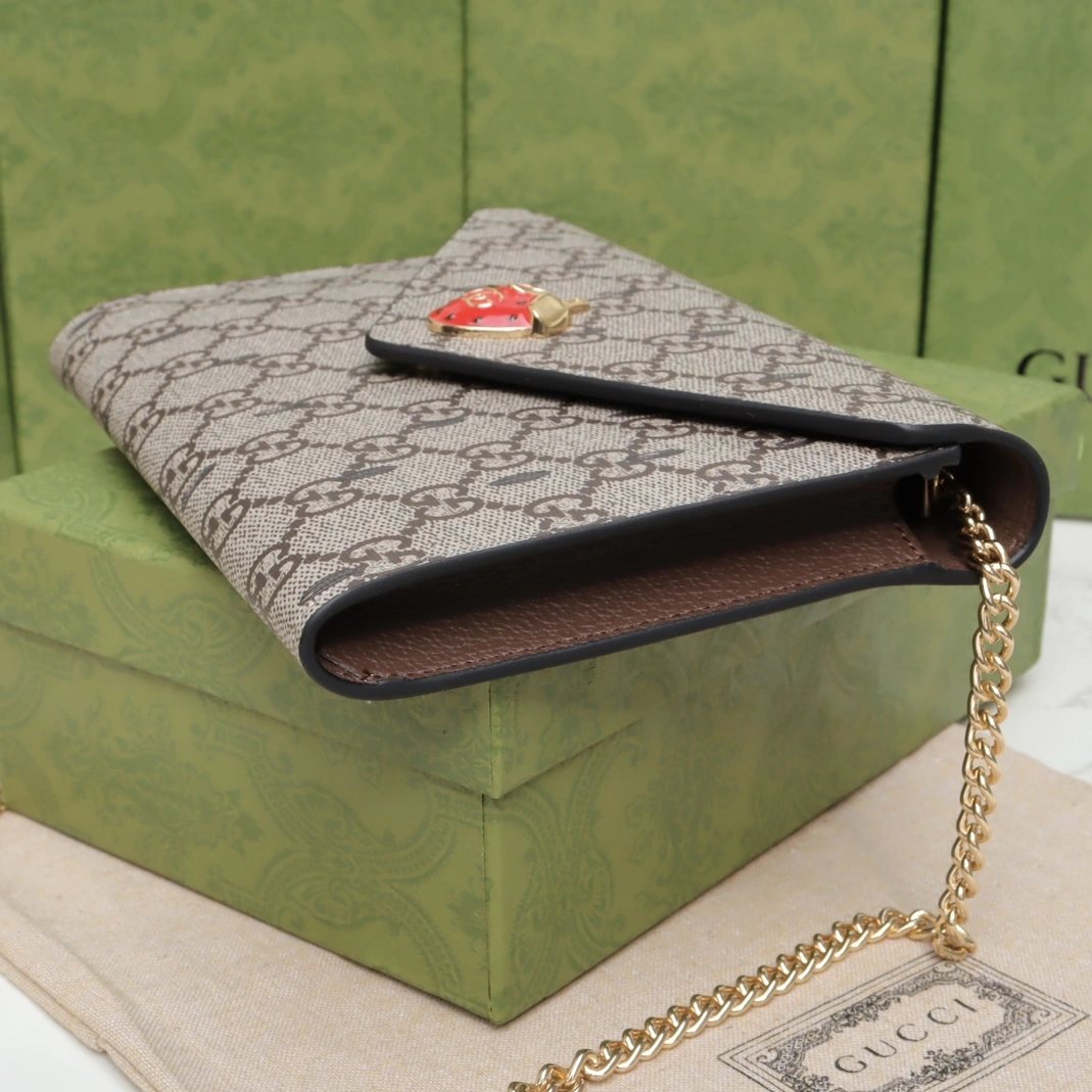 Gucci AAA Quality Wallets For Women GoAnywhere 2942