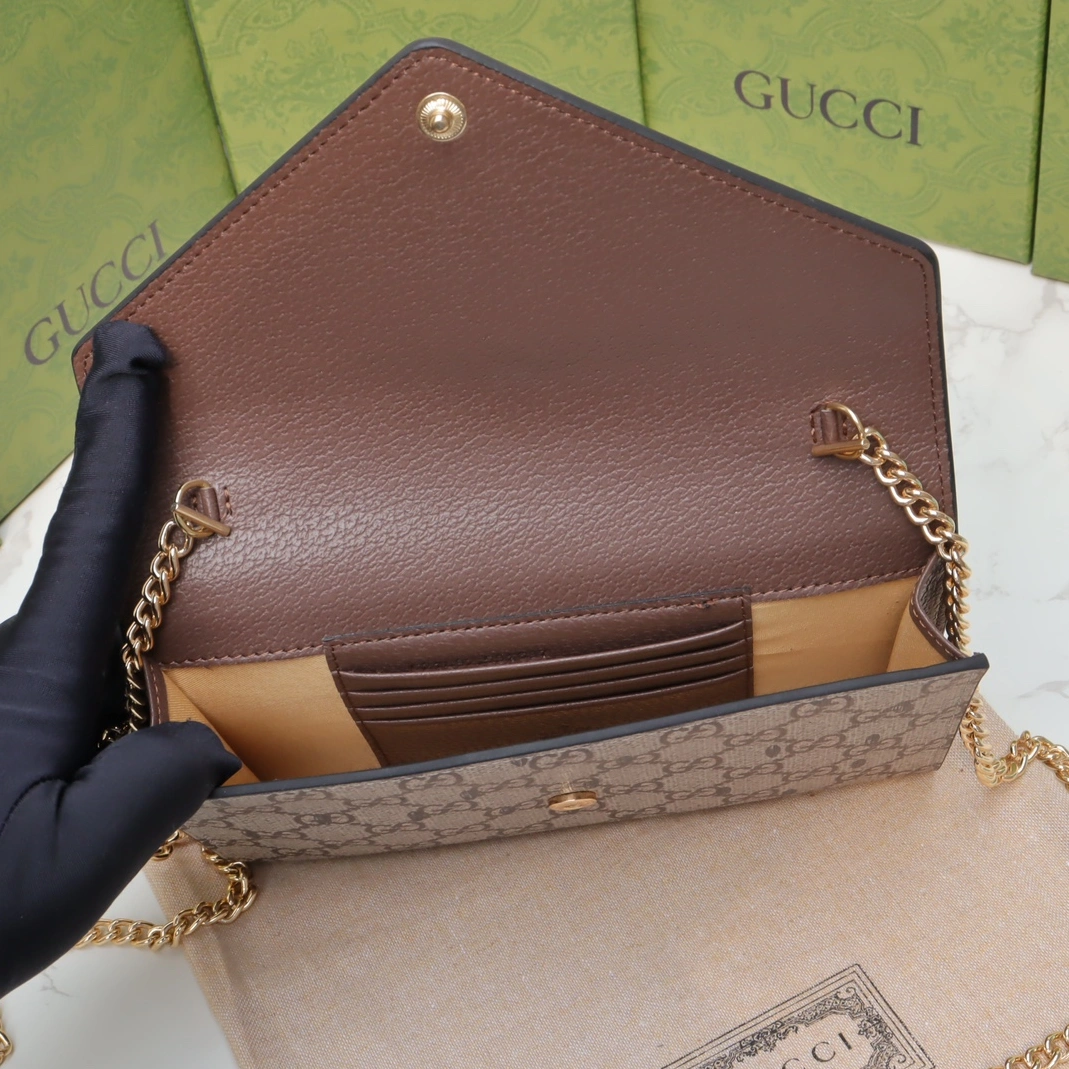 Gucci AAA Quality Wallets For Women GoAnywhere 2942