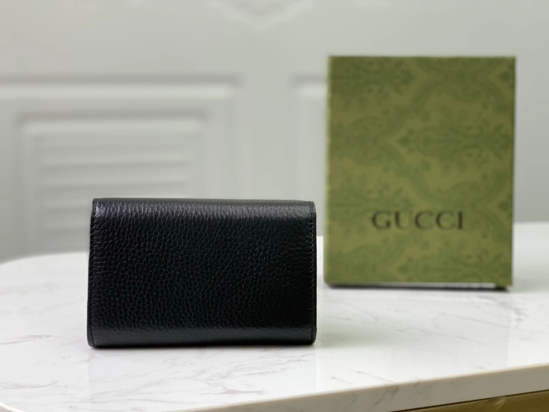 Gucci AAA Quality Wallets SmartChoice 8213