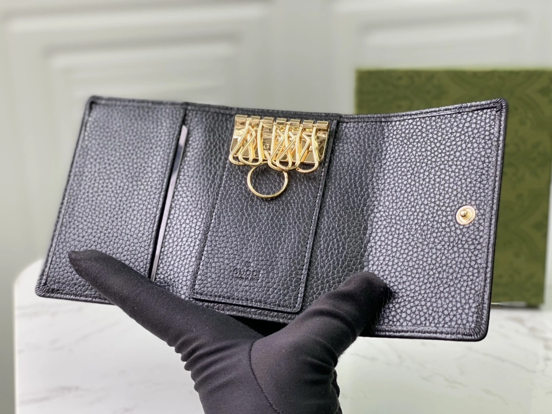 Gucci AAA Quality Wallets SmartChoice 8213