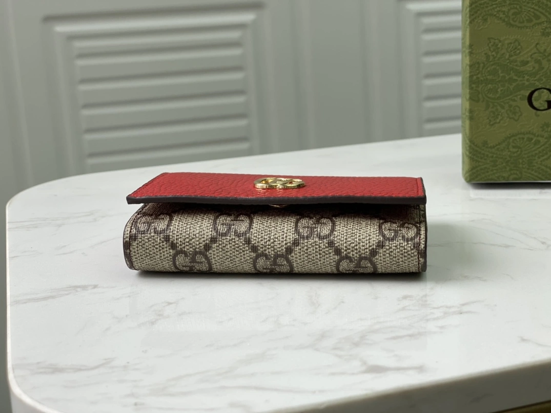 Gucci AAA Quality Wallets Stylish 9998