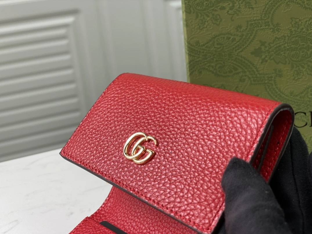 Gucci AAA Quality Wallets Stylish 9998