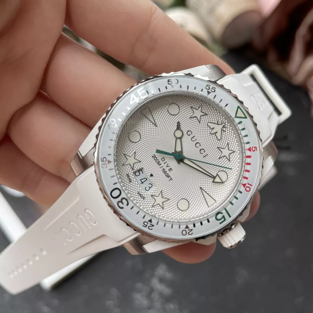 Gucci AAA Quality Watches For Men Durable 2960