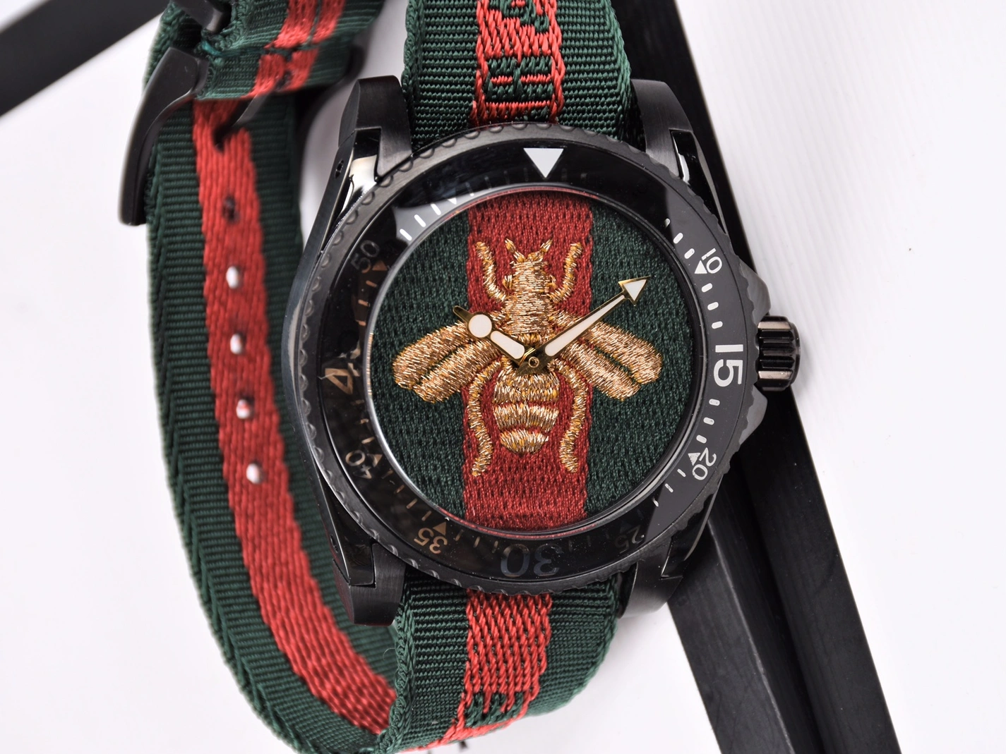 Gucci AAA Quality Watches For Men GoAnywhere 5576