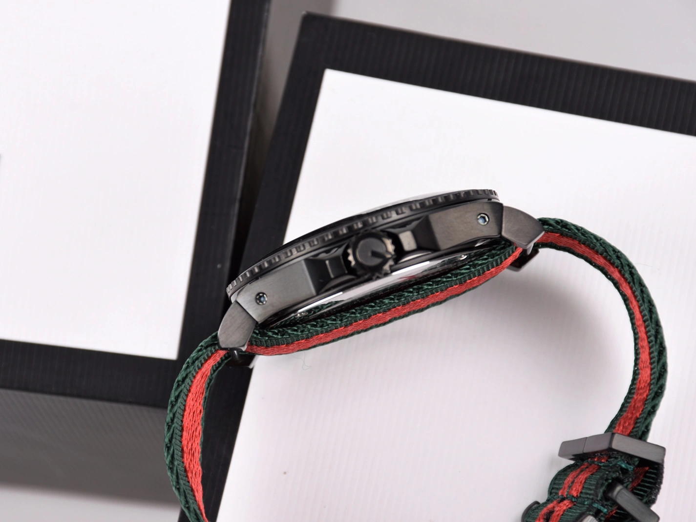 Gucci AAA Quality Watches For Men GoAnywhere 5576