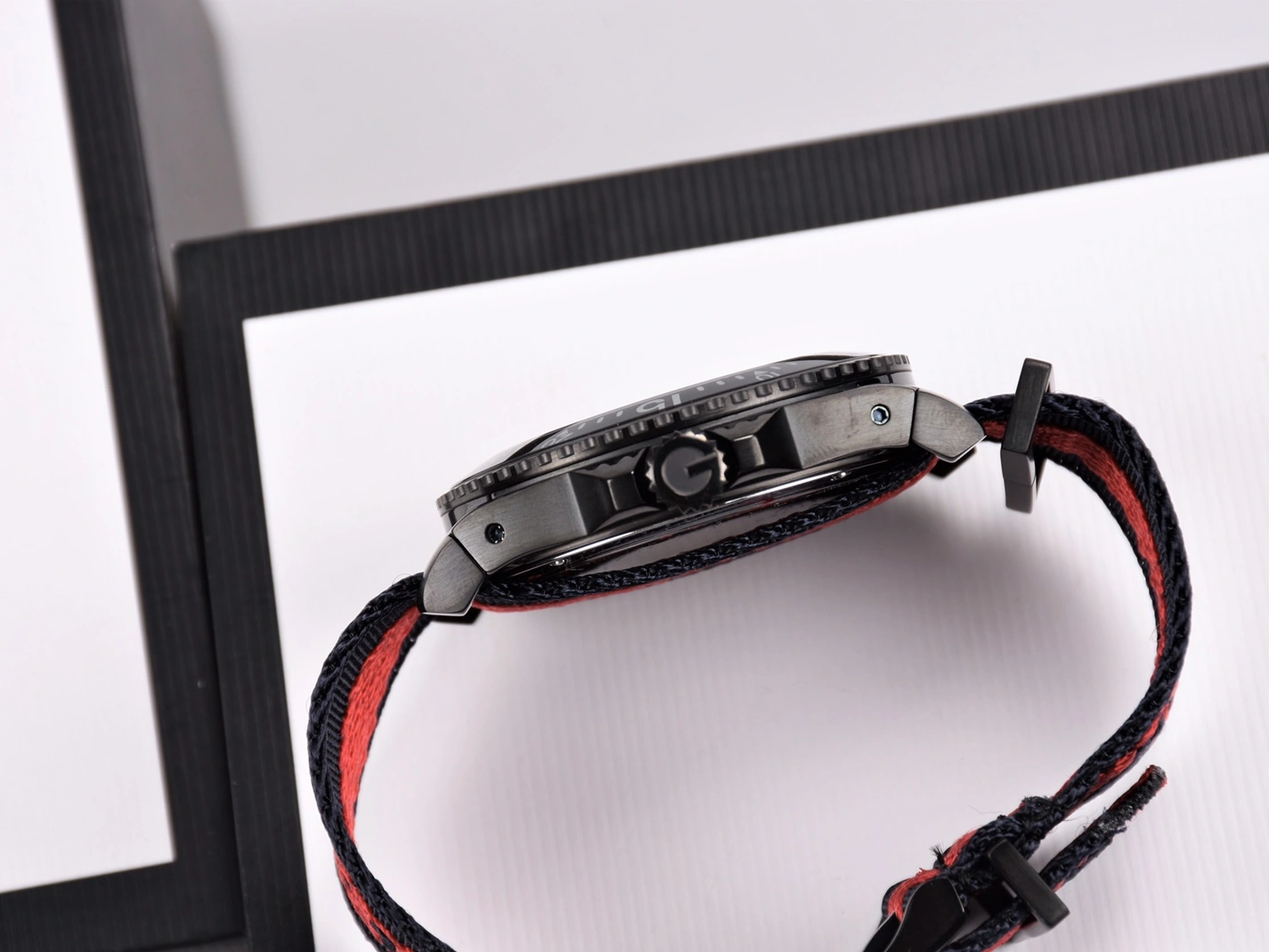 Gucci AAA Quality Watches For Men Versatile 7559
