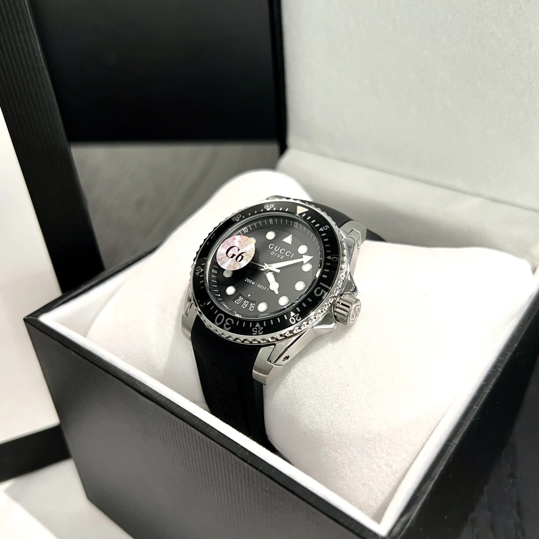 Gucci AAA Quality Watches For Unisex DailyWear 9882